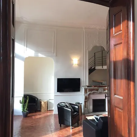 Les Du Cours & Spa Apartment *