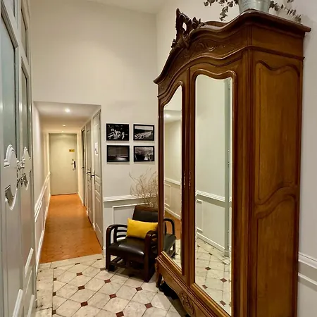 Les Du Cours & Spa Apartment Aix-en-Provence